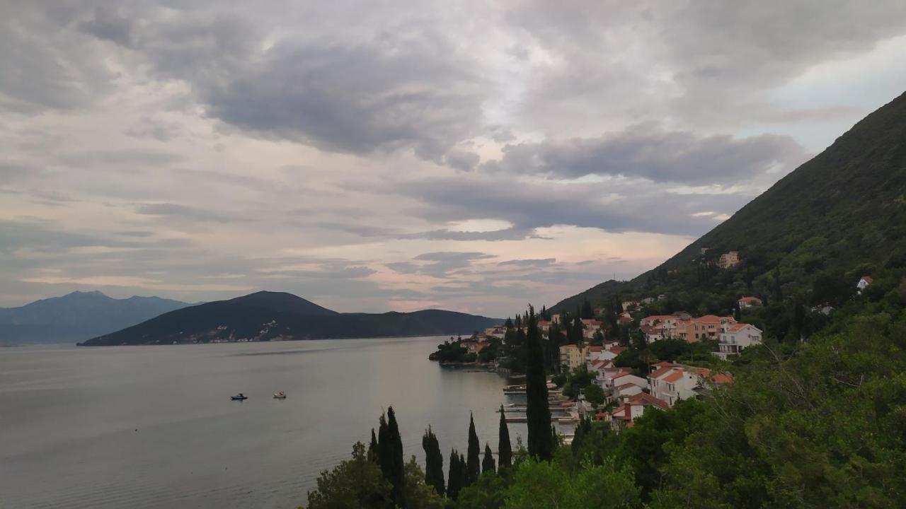 Aurora House Duplex Διαμέρισμα Njivice Εξωτερικό φωτογραφία